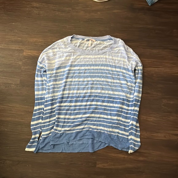 Victoria’s Secret Sweater - Size small petite - Picture 1 of 5